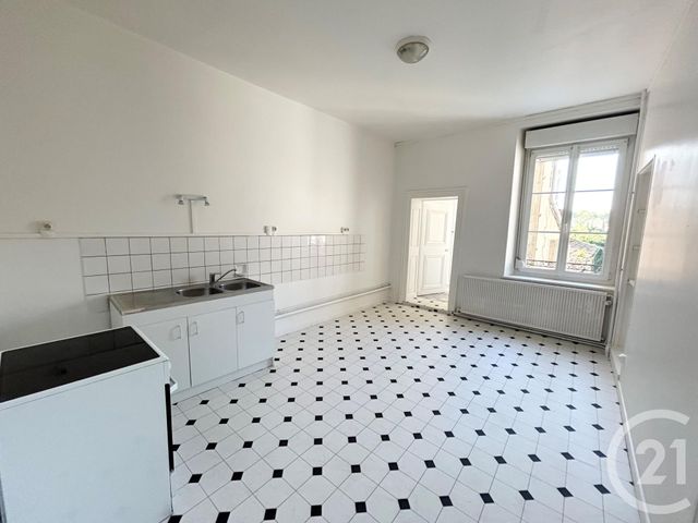 Appartement à vendre - 4 pièces - 104.38 m2 - MIRECOURT - 88 - LORRAINE - Century 21 Les Portes D'Or