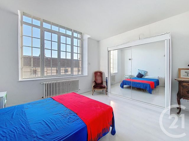 Appartement F7 à vendre - 7 pièces - 171.72 m2 - MIRECOURT - 88 - LORRAINE - Century 21 Les Portes D'Or