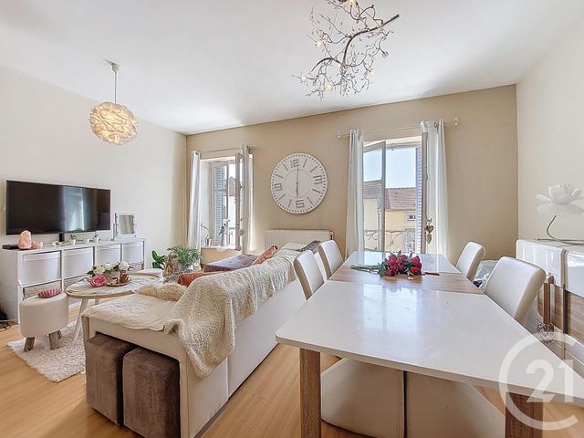 Appartement F3 à vendre - 3 pièces - 76.0 m2 - VITTEL - 88 - LORRAINE - Century 21 Les Portes D'Or