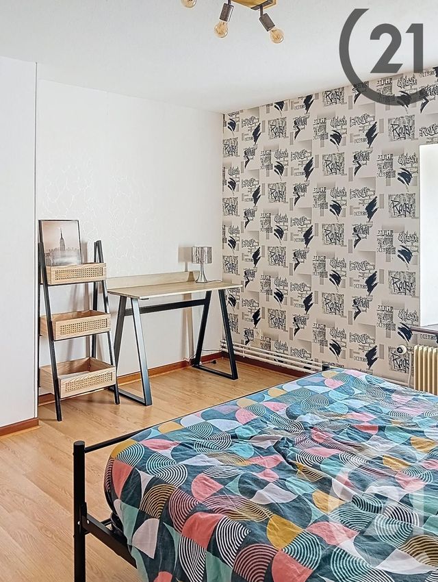 Appartement F4 à vendre - 4 pièces - 122.0 m2 - NEUFCHATEAU - 88 - LORRAINE - Century 21 Les Portes D'Or