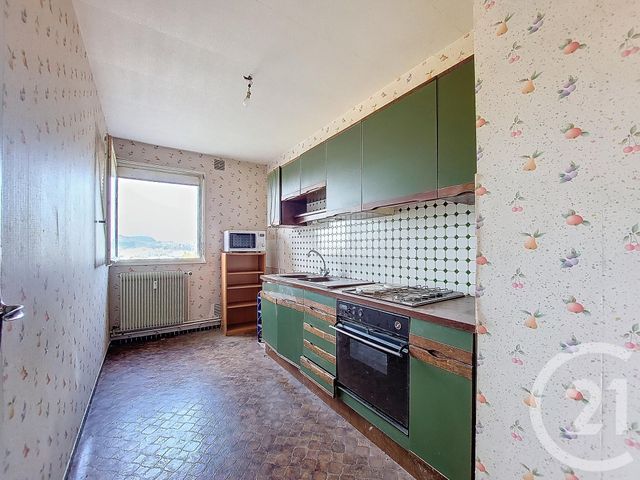 Appartement F4 à vendre - 4 pièces - 75.0 m2 - VITTEL - 88 - LORRAINE - Century 21 Les Portes D'Or