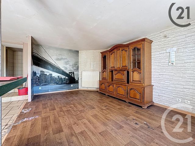 Appartement à vendre - 20 pièces - 250.0 m2 - DARNEY - 88 - LORRAINE - Century 21 Les Portes D'Or