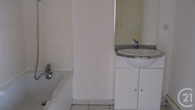 Afficher la photo en grand Appartement F4 à vendre - 5 pièces - 99.88 m2 - MIRECOURT - 88 - LORRAINE - Century 21 Les Portes D'Or