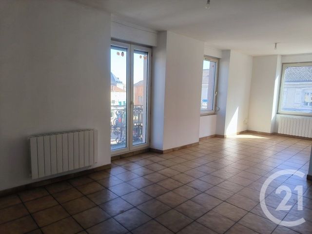 Appartement F2 à louer - 2 pièces - 45.0 m2 - CHATENOIS - 88 - LORRAINE - Century 21 Les Portes D'Or