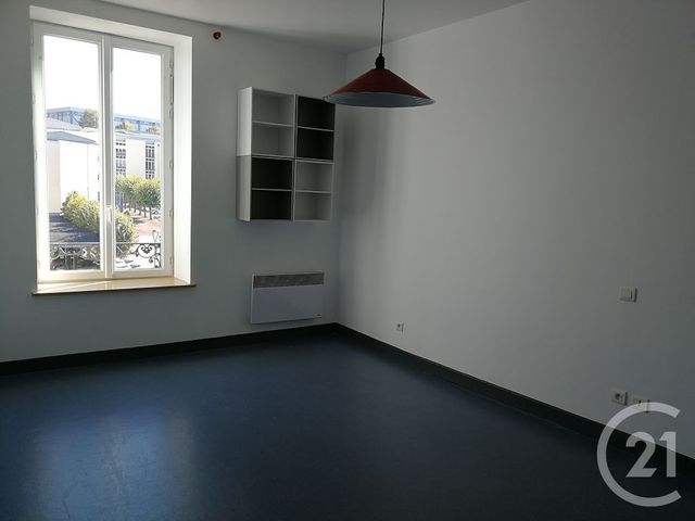 Appartement F2 à louer - 2 pièces - 54.0 m2 - CONTREXEVILLE - 88 - LORRAINE - Century 21 Les Portes D'Or