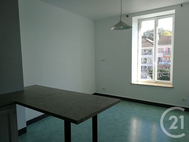 Appartement F2 à louer - 2 pièces - 54.0 m2 - CONTREXEVILLE - 88 - LORRAINE - Century 21 Les Portes D'Or