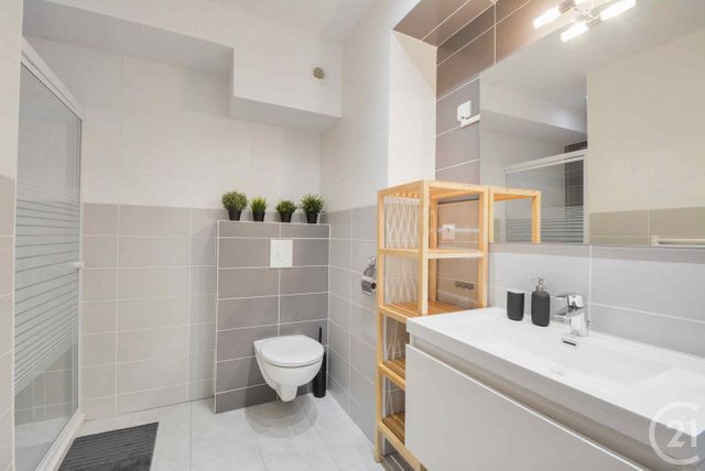 Appartement F3 à louer - 3 pièces - 71.22 m2 - EPINAL - 88 - LORRAINE - Century 21 Les Portes D'Or