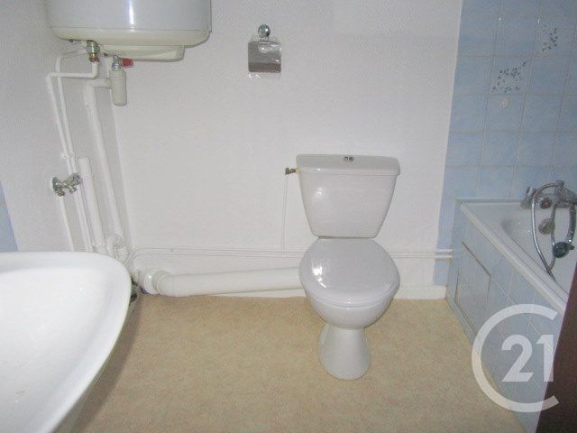 Appartement F2 à louer - 2 pièces - 34.0 m2 - MIRECOURT - 88 - LORRAINE - Century 21 Les Portes D'Or