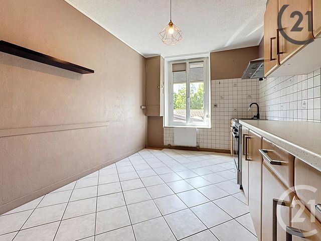 Appartement à vendre - 6 pièces - 146.34 m2 - MIRECOURT - 88 - LORRAINE - Century 21 Les Portes D'Or