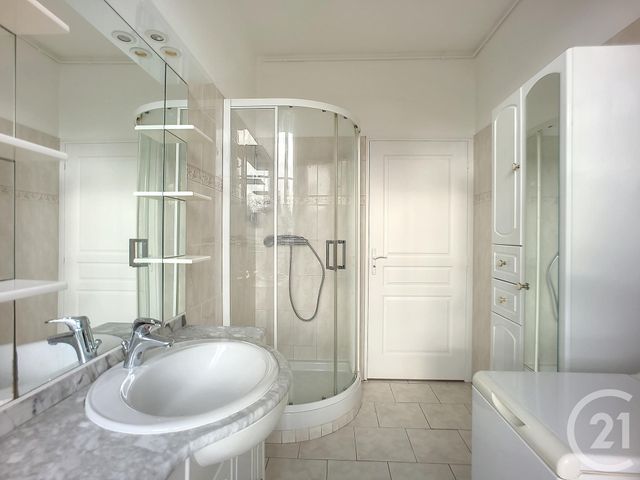 Appartement F1 à louer - 1 pièce - 33.4 m2 - VITTEL - 88 - LORRAINE - Century 21 Les Portes D'Or