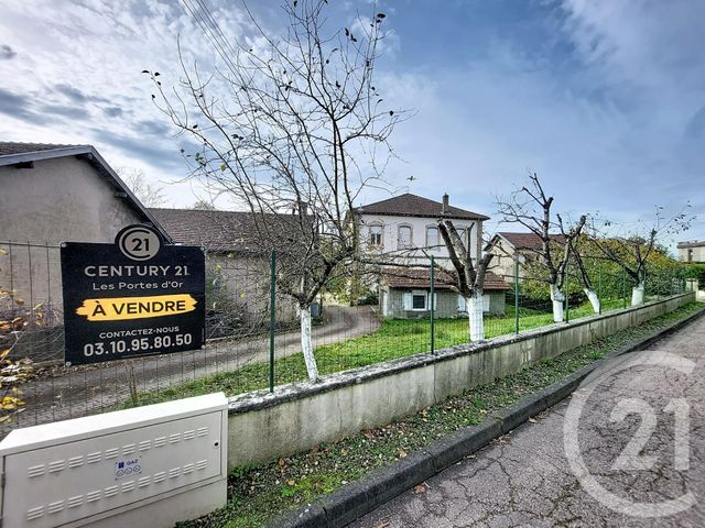 Appartement à vendre - 14 pièces - 250.5 m2 - MIRECOURT - 88 - LORRAINE - Century 21 Les Portes D'Or