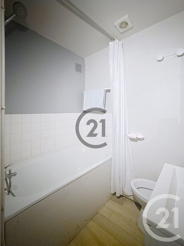 Appartement F2 à louer - 2 pièces - 41.0 m2 - MIRECOURT - 88 - LORRAINE - Century 21 Les Portes D'Or