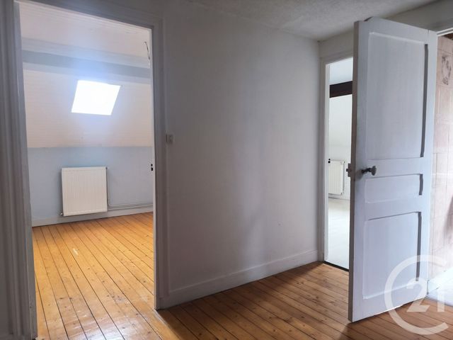 Appartement à louer - 3 pièces - 50.0 m2 - VITTEL - 88 - LORRAINE - Century 21 Les Portes D'Or