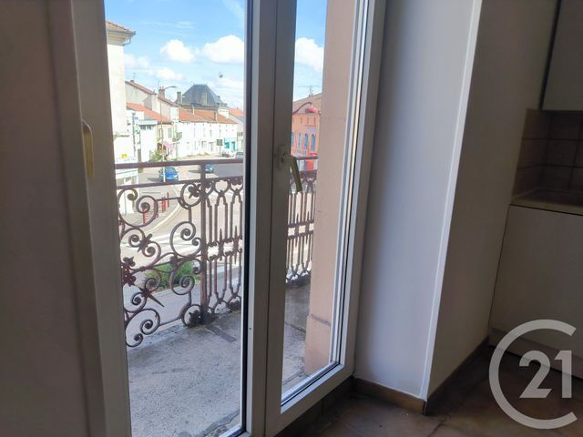 Appartement F3 à louer - 4 pièces - 80.0 m2 - CHATENOIS - 88 - LORRAINE - Century 21 Les Portes D'Or