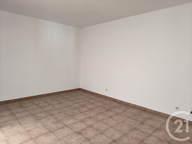 Appartement F3 à louer - 4 pièces - 80.0 m2 - CHATENOIS - 88 - LORRAINE - Century 21 Les Portes D'Or