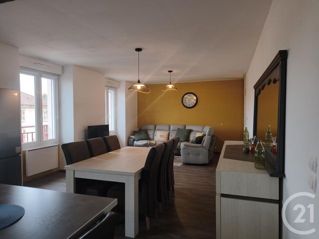 Appartement F5 à louer - 5 pièces - 127.0 m2 - VITTEL - 88 - LORRAINE - Century 21 Les Portes D'Or