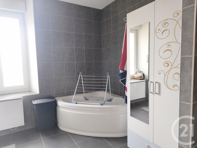 Appartement F5 à louer - 5 pièces - 127.0 m2 - VITTEL - 88 - LORRAINE - Century 21 Les Portes D'Or