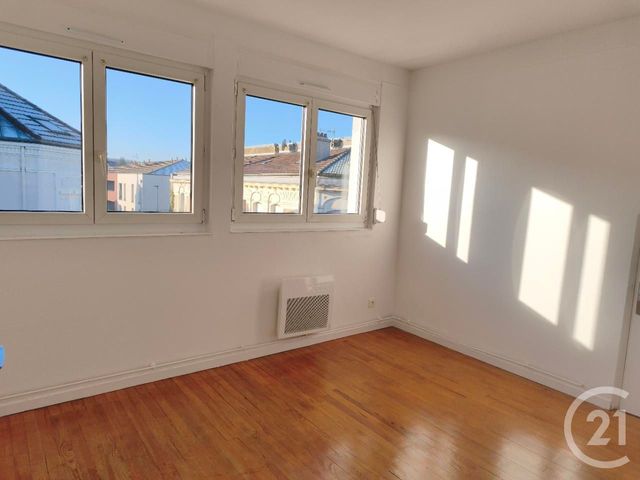 Appartement F4 à louer - 4 pièces - 78.0 m2 - VITTEL - 88 - LORRAINE - Century 21 Les Portes D'Or