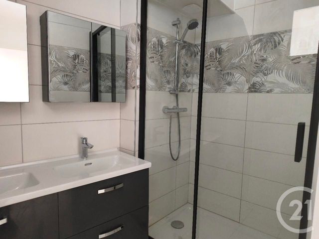 Appartement F4 à louer - 4 pièces - 78.0 m2 - VITTEL - 88 - LORRAINE - Century 21 Les Portes D'Or