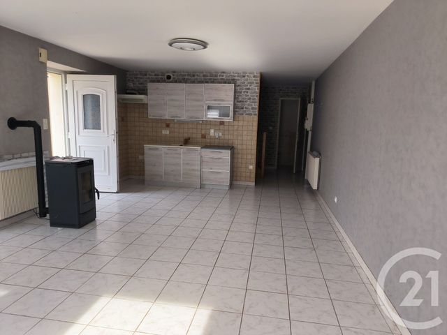 maison à louer - 5 pièces - 109.0 m2 - LA NEUVEVILLE SOUS CHATENOIS - 88 - LORRAINE - Century 21 Les Portes D'Or