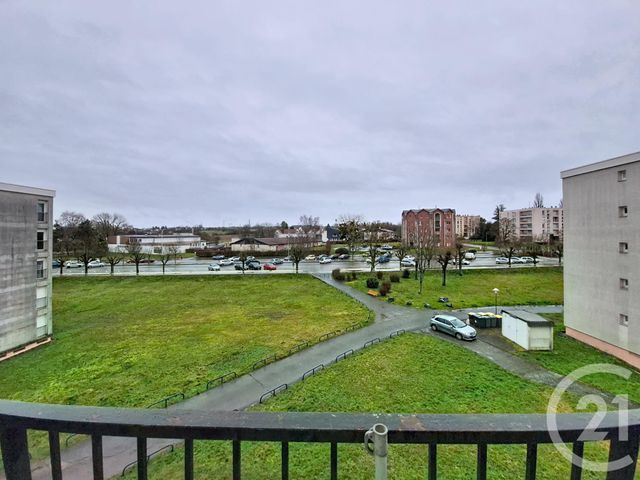 Appartement à vendre - 4 pièces - 75.0 m2 - VITTEL - 88 - LORRAINE - Century 21 Les Portes D'Or