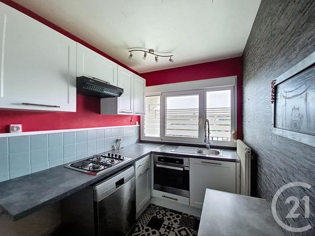 Appartement à vendre - 4 pièces - 75.0 m2 - VITTEL - 88 - LORRAINE - Century 21 Les Portes D'Or