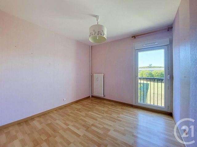 Appartement à vendre - 4 pièces - 75.0 m2 - VITTEL - 88 - LORRAINE - Century 21 Les Portes D'Or