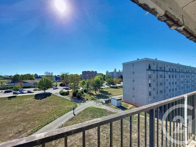 Appartement à vendre - 4 pièces - 75.0 m2 - VITTEL - 88 - LORRAINE - Century 21 Les Portes D'Or