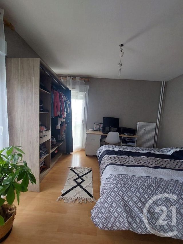 Appartement à vendre - 4 pièces - 75.0 m2 - VITTEL - 88 - LORRAINE - Century 21 Les Portes D'Or