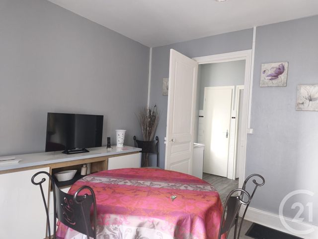 Appartement F2 à louer - 2 pièces - 33.0 m2 - VITTEL - 88 - LORRAINE - Century 21 Les Portes D'Or