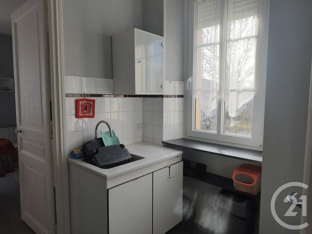 Appartement F2 à louer - 2 pièces - 33.0 m2 - VITTEL - 88 - LORRAINE - Century 21 Les Portes D'Or