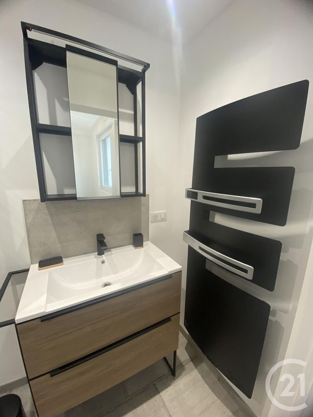 Appartement F2 à louer - 2 pièces - 42.55 m2 - VITTEL - 88 - LORRAINE - Century 21 Les Portes D'Or