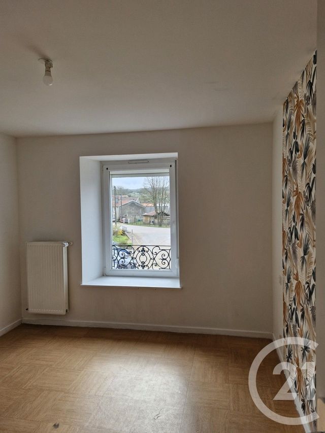 Appartement F3 à louer - 3 pièces - 76.0 m2 - AOUZE - 88 - LORRAINE - Century 21 Les Portes D'Or