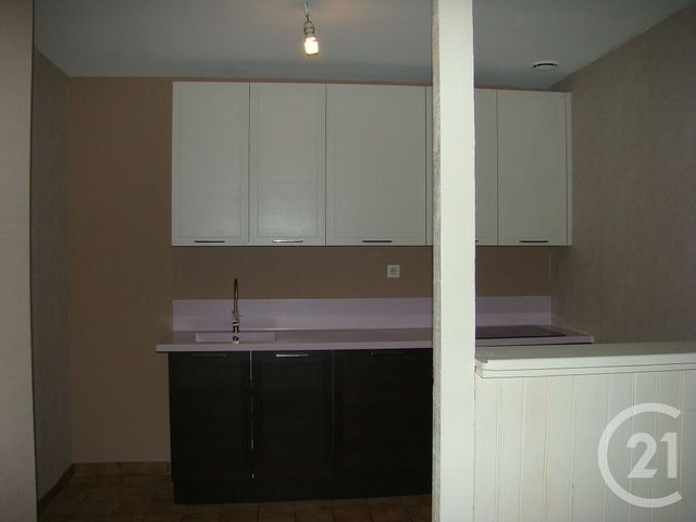 Appartement F3 à louer - 3 pièces - 90.0 m2 - CHATENOIS - 88 - LORRAINE - Century 21 Les Portes D'Or