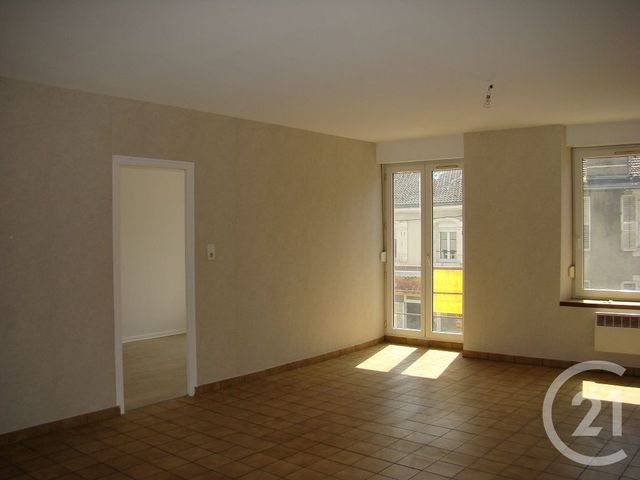 Appartement F3 à louer - 3 pièces - 90.0 m2 - CHATENOIS - 88 - LORRAINE - Century 21 Les Portes D'Or