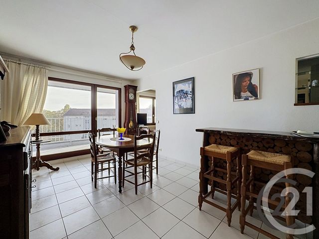Appartement F3 à vendre - 4 pièces - 64.08 m2 - VITTEL - 88 - LORRAINE - Century 21 Les Portes D'Or