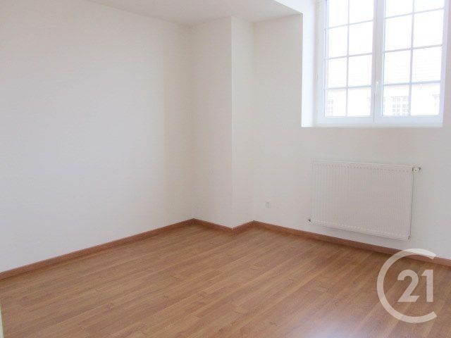 Appartement F3 à louer - 3 pièces - 90.0 m2 - MIRECOURT - 88 - LORRAINE - Century 21 Les Portes D'Or