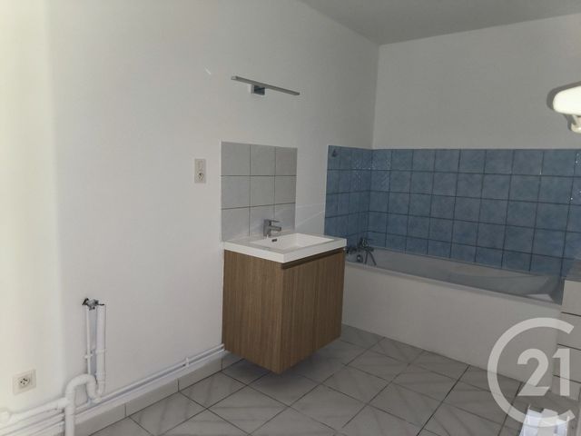 Appartement F3 à louer - 4 pièces - 80.0 m2 - CHATENOIS - 88 - LORRAINE - Century 21 Les Portes D'Or